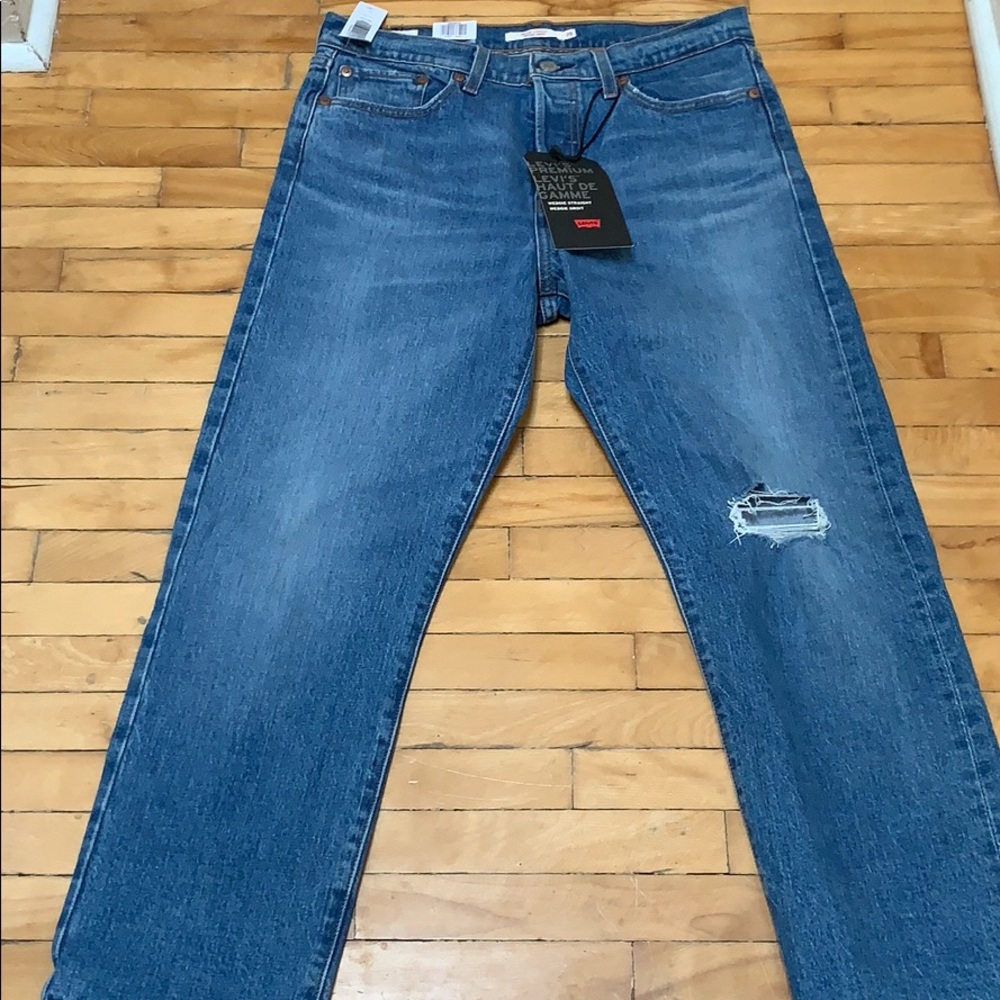 Levi’s Wedgie Straight Jeans NWT size 29